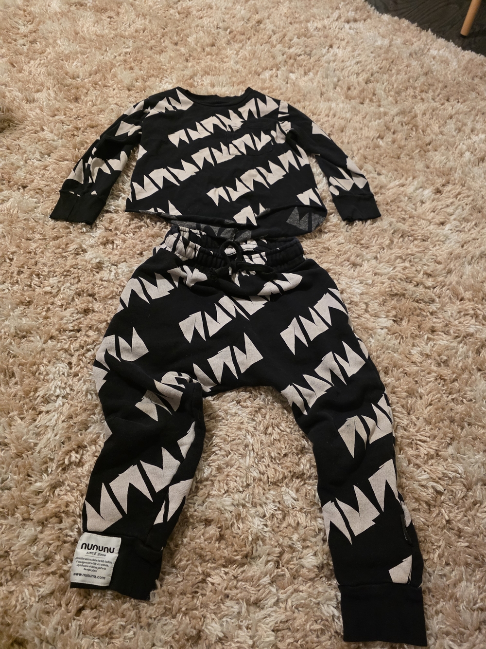 Nununu Black & White Zigzag Kids Jogger Pants And TOP